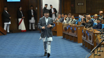 प्रतिनिधिसभा बैठक सुरु, सम्बोधन गर्दै प्रधानमन्त्री प्रचण्ड 